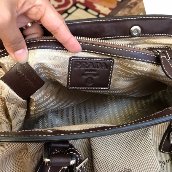 Prada 💯 authentic - Picture 4 of 8